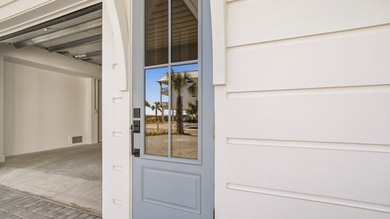 PRICE REDUCED, BUILDER CLOSEOUT! Gorgeous 4 bed/3.5 bath new on  in Florida - for sale on GolfHomes.com, golf home, golf lot