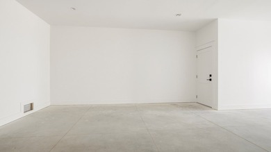 PRICE REDUCED, BUILDER CLOSEOUT! Gorgeous 4 bed/3.5 bath new on  in Florida - for sale on GolfHomes.com, golf home, golf lot