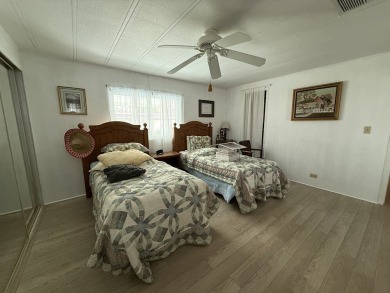 Looking for your dream home plus a golf cart plus a big price on Rolling Greens Executive Golf Community in Florida - for sale on GolfHomes.com, golf home, golf lot