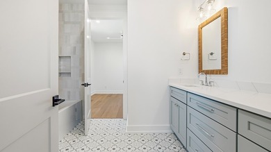 PRICE REDUCED, BUILDER CLOSEOUT! Gorgeous 4 bed/3.5 bath new on  in Florida - for sale on GolfHomes.com, golf home, golf lot