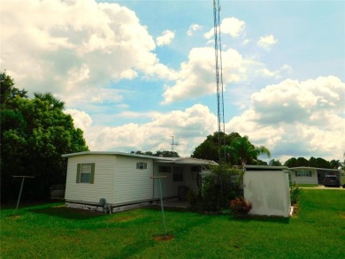 Although this is a charming 2-Bedroom, 1.5-Bath Single Wide in on Betmar Acres Golf Club in Florida - for sale on GolfHomes.com, golf home, golf lot