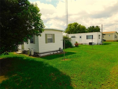 Although this is a charming 2-Bedroom, 1.5-Bath Single Wide in on Betmar Acres Golf Club in Florida - for sale on GolfHomes.com, golf home, golf lot