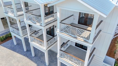 PRICE REDUCED, BUILDER CLOSEOUT! Gorgeous new construction home on  in Florida - for sale on GolfHomes.com, golf home, golf lot