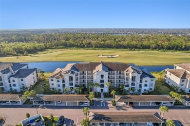 Under contract-accepting backup offers. Your front-row seat in on Lakewood National Golf Club in Florida - for sale on GolfHomes.com, golf home, golf lot