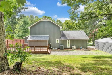 Step into this completely renovated home where style and comfort on Willow Creek Country Club in Virginia - for sale on GolfHomes.com, golf home, golf lot