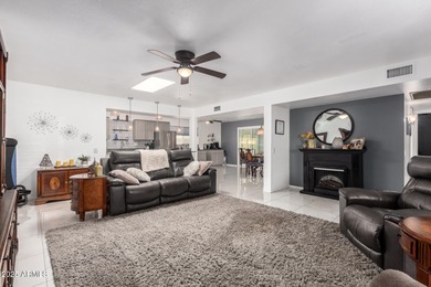 Gorgeous Fully Remodeled Sun City Phase 3 Condo!Welcome to this on Sun City-Willow Creek / Willow Brook  in Arizona - for sale on GolfHomes.com, golf home, golf lot