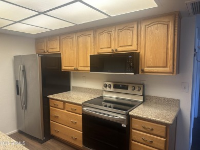This cozy 1BR Balboa model townhouse, situated within the Sun on Grandview Golf Course in Arizona - for sale on GolfHomes.com, golf home, golf lot