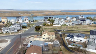 This rancher would be perfect for those who love a serene on The Links At Brigantine Beach in New Jersey - for sale on GolfHomes.com, golf home, golf lot
