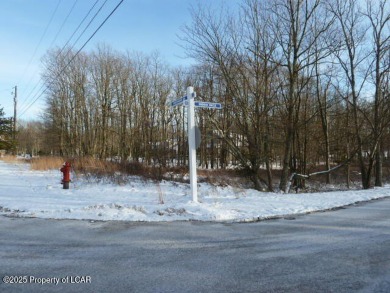 Eagle Rock cul-de-sac GOLF COURSE LOT LOCATED NEAR THE 11 HOLE on Eagle Rock Golf and Ski Resort in Pennsylvania - for sale on GolfHomes.com, golf home, golf lot