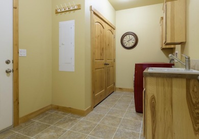 Looking for the perfect Golf Vacation property, this is the one! on Indian Springs Golf Course in Montana - for sale on GolfHomes.com, golf home, golf lot
