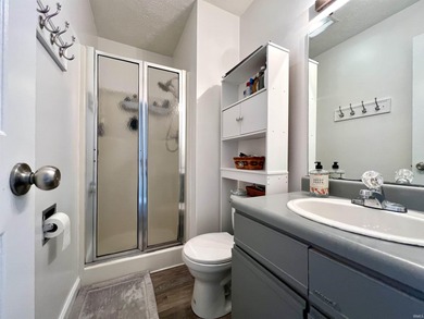 Welcome to your slice of paradise! This lovely 2 bedroom, 2 bath on The Eagle Pointe Golf Resort in Indiana - for sale on GolfHomes.com, golf home, golf lot