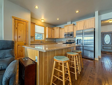 Looking for the perfect Golf Vacation property, this is the one! on Indian Springs Golf Course in Montana - for sale on GolfHomes.com, golf home, golf lot