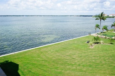 Two-bedroom, two-bath penthouse condo with extra room/office at on Isla Del Sol Yacht and Country Club in Florida - for sale on GolfHomes.com, golf home, golf lot