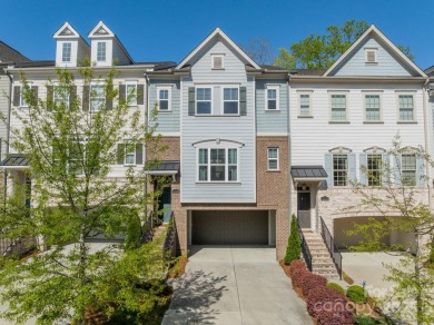 Beautifully maintained townhome located just minutes from the on River Run Country Club in North Carolina - for sale on GolfHomes.com, golf home, golf lot