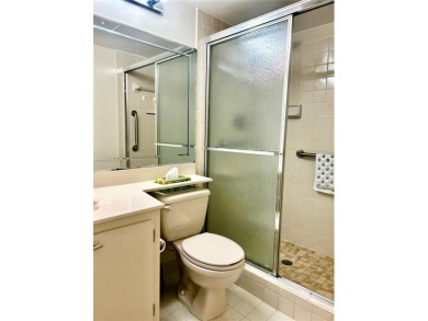 Much sought after PHASE 6 BEAUTIFULLY MAINTAINED LARGE 2BR/2BA! on Hollybrook Golf and Tennis Club  in Florida - for sale on GolfHomes.com, golf home, golf lot