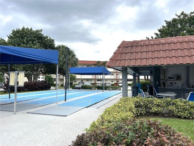 Much sought after PHASE 6 BEAUTIFULLY MAINTAINED LARGE 2BR/2BA! on Hollybrook Golf and Tennis Club  in Florida - for sale on GolfHomes.com, golf home, golf lot