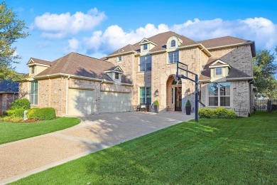 UPDATED Lantana showstopper on the golf course! This beautifully on Lantana Golf Club in Texas - for sale on GolfHomes.com, golf home, golf lot