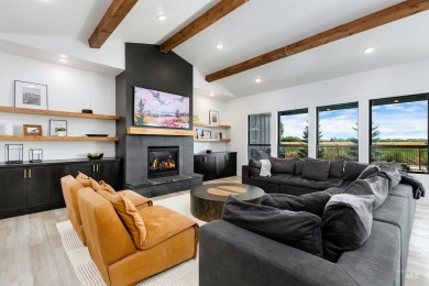 Fully custom upgraded 5 bedroom 3.5 bath home on over 1/4 acre on Eagle Legacy Golf Course in Idaho - for sale on GolfHomes.com, golf home, golf lot