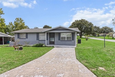 Welcome to this 2 bedroom, 1 bathroom home in centrally located on Brentwood Farms Golf Club in Florida - for sale on GolfHomes.com, golf home, golf lot