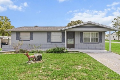 Welcome to this 2 bedroom, 1 bathroom home in centrally located on Brentwood Farms Golf Club in Florida - for sale on GolfHomes.com, golf home, golf lot
