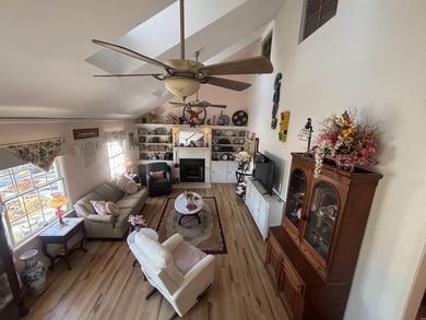 Beautiful golf course home on the 15th hole.  This 1.5-story on Mayfield-Graves Country Club in Kentucky - for sale on GolfHomes.com, golf home, golf lot