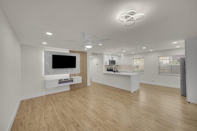 Fully renovated 2-bedroom, 2-bath condo designed for easy living on Kings Point Golf -Flanders Way in Florida - for sale on GolfHomes.com, golf home, golf lot