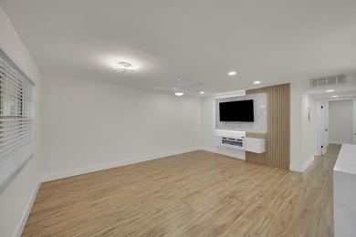 This beautifully renovated 2-bedroom, 2-bath condo is located in on Kings Point Golf -Flanders Way in Florida - for sale on GolfHomes.com, golf home, golf lot