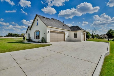 Exceptional Value in Pecan Plantation - Best Price Per Square on Nutcracker Golf Club in Texas - for sale on GolfHomes.com, golf home, golf lot