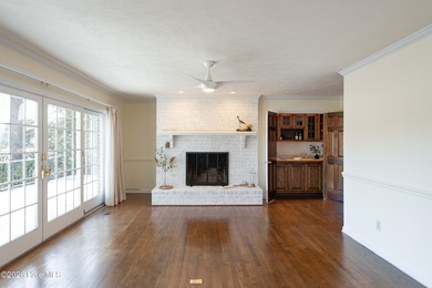 90 Lake Shore Drive | Village of Pinehurst | Lake Pinehurst on Pinehurst Resort and Country Club in North Carolina - for sale on GolfHomes.com, golf home, golf lot