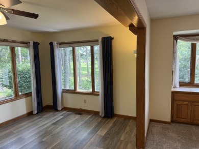INDIAN HILLS GOLF COURSE BEAUTY!!  Step into the entryway & be on Indian Hills Country Club in Arkansas - for sale on GolfHomes.com, golf home, golf lot