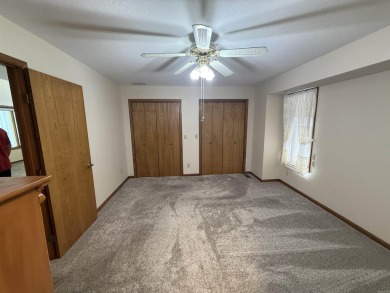 INDIAN HILLS GOLF COURSE BEAUTY!!  Step into the entryway & be on Indian Hills Country Club in Arkansas - for sale on GolfHomes.com, golf home, golf lot