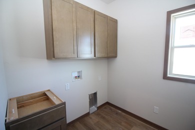 The Emerson is a 3 bed, 2.5 bath home on a lookout basement lot on Twin Lakes Country Club in Wisconsin - for sale on GolfHomes.com, golf home, golf lot