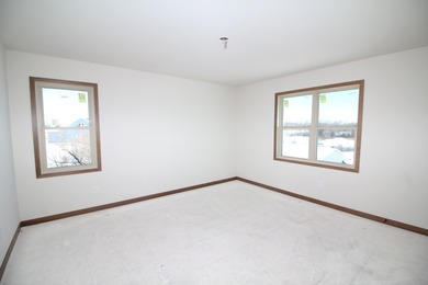 The Emerson is a 3 bed, 2.5 bath home on a lookout basement lot on Twin Lakes Country Club in Wisconsin - for sale on GolfHomes.com, golf home, golf lot