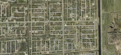 Excellent opportunity in an area with new construction homes on Mirror Lakes Golf Club in Florida - for sale on GolfHomes.com, golf home, golf lot