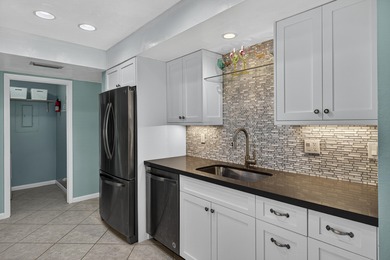 Beautiful 3 Bedroom, 3.5 Bath Condo in Deer Creek Country on Deer Creek Golf Club in Florida - for sale on GolfHomes.com, golf home, golf lot