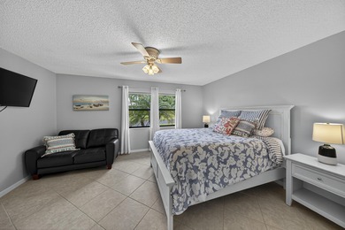 Beautiful 3 Bedroom, 3.5 Bath Condo in Deer Creek Country on Deer Creek Golf Club in Florida - for sale on GolfHomes.com, golf home, golf lot