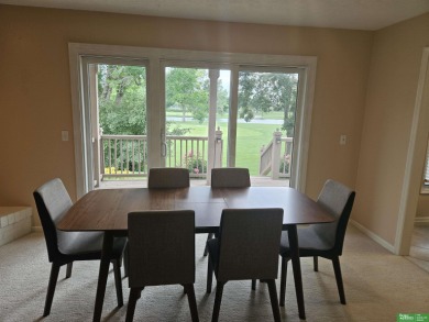 Dawn Grimshaw, M: , dgrimshaw,   - Beautiful condo in the gated on Oak Hills Country Club in Nebraska - for sale on GolfHomes.com, golf home, golf lot