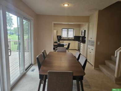Dawn Grimshaw, M: , dgrimshaw,   - Beautiful condo in the gated on Oak Hills Country Club in Nebraska - for sale on GolfHomes.com, golf home, golf lot
