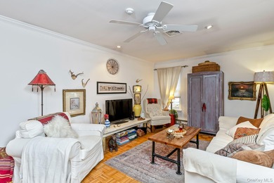 The Hampton model in Leisure Village of Ridge offers 1,400+ sq on Leisure Village Golf Course in New York - for sale on GolfHomes.com, golf home, golf lot