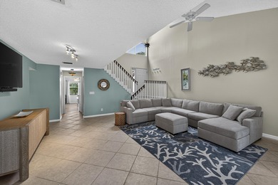 Beautiful 3 Bedroom, 3.5 Bath Condo in Deer Creek Country on Deer Creek Golf Club in Florida - for sale on GolfHomes.com, golf home, golf lot