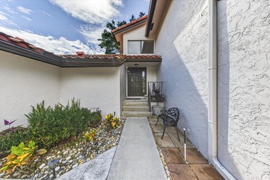 Beautiful 3 Bedroom, 3.5 Bath Condo in Deer Creek Country on Deer Creek Golf Club in Florida - for sale on GolfHomes.com, golf home, golf lot