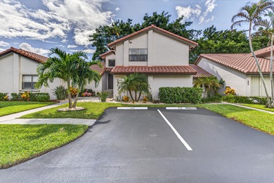 Beautiful 3 Bedroom, 3.5 Bath Condo in Deer Creek Country on Deer Creek Golf Club in Florida - for sale on GolfHomes.com, golf home, golf lot