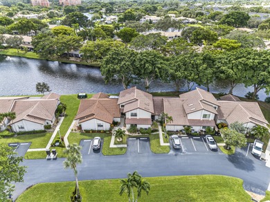 Beautiful 3 Bedroom, 3.5 Bath Condo in Deer Creek Country on Deer Creek Golf Club in Florida - for sale on GolfHomes.com, golf home, golf lot