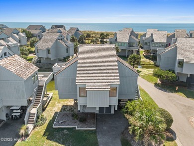 ''Ships & Giggles'' may be just the island retreat you've been on Bald Head Island Golf Club in North Carolina - for sale on GolfHomes.com, golf home, golf lot