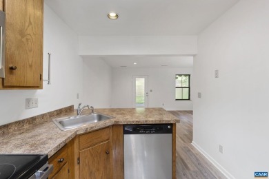 Light filled 2 bedroom 2 story townhome.  2 Bedrooms  1.5 baths on Meadowcreek Golf Course in Virginia - for sale on GolfHomes.com, golf home, golf lot