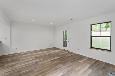 Light filled 2 bedroom 2 story townhome.  2 Bedrooms  1.5 baths on Meadowcreek Golf Course in Virginia - for sale on GolfHomes.com, golf home, golf lot