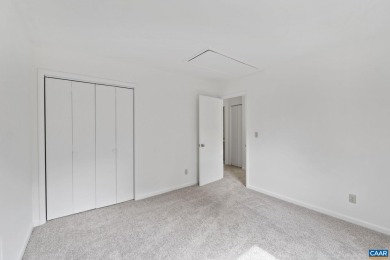 Light filled 2 bedroom 2 story townhome.  2 Bedrooms  1.5 baths on Meadowcreek Golf Course in Virginia - for sale on GolfHomes.com, golf home, golf lot