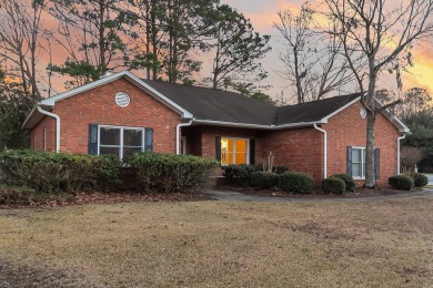 This ranch style home is nestled on a large corner lot in the on Crowfield Golf and Country Club in South Carolina - for sale on GolfHomes.com, golf home, golf lot