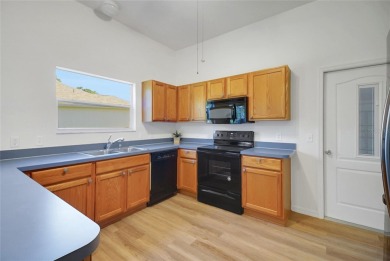 Buyer's financing fell through-HOME APPRAISED OUT-INSPECTION and on The Links of Spruce Creek in Florida - for sale on GolfHomes.com, golf home, golf lot