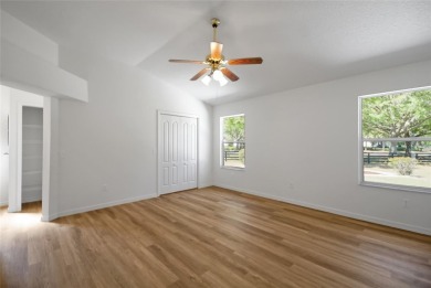 Buyer's financing fell through-HOME APPRAISED OUT-INSPECTION and on The Links of Spruce Creek in Florida - for sale on GolfHomes.com, golf home, golf lot